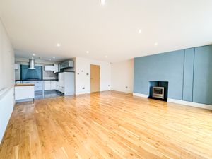 Photo 16- click for photo gallery